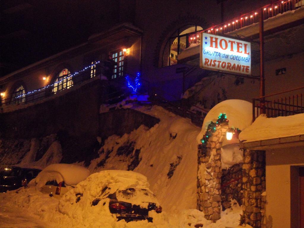 Hotel Grotta Dei Colombi Scanno Exterior foto